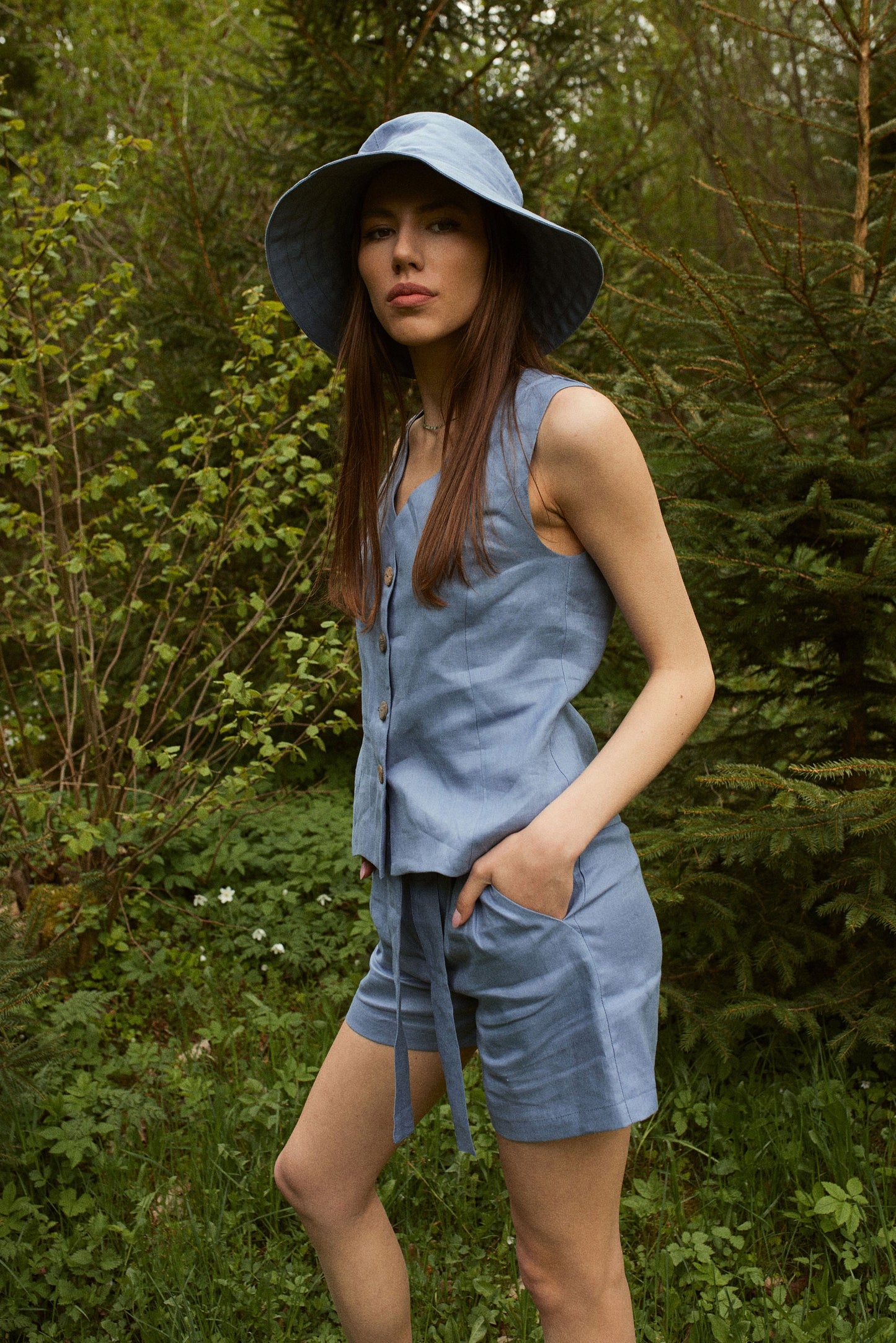 Classic Linen Vest