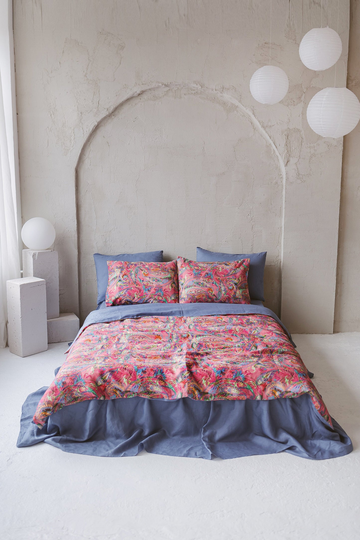 Luxury Linen Duvet Cover Set with Vintage Paisley Print