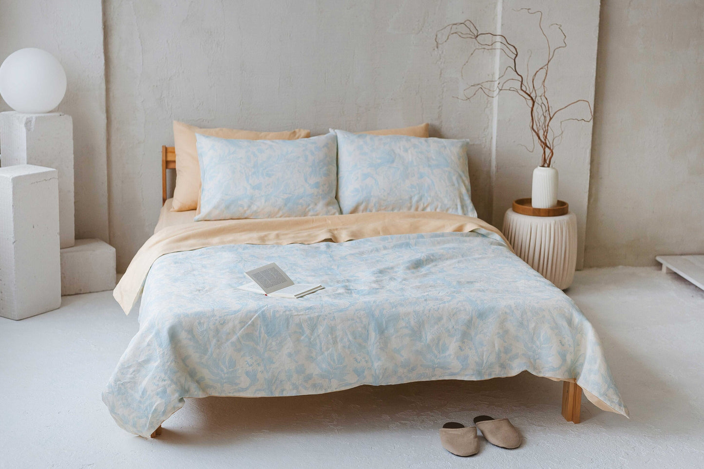 Luxury Linen Duvet Cover Set with Vintage Tropical Print